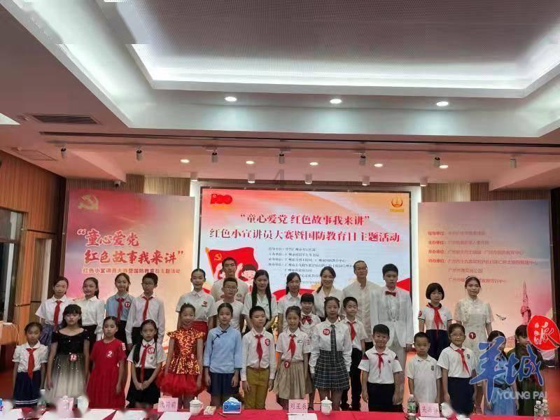 录音翻译上线,讯飞双屏翻译机助力高效会议记录与理解